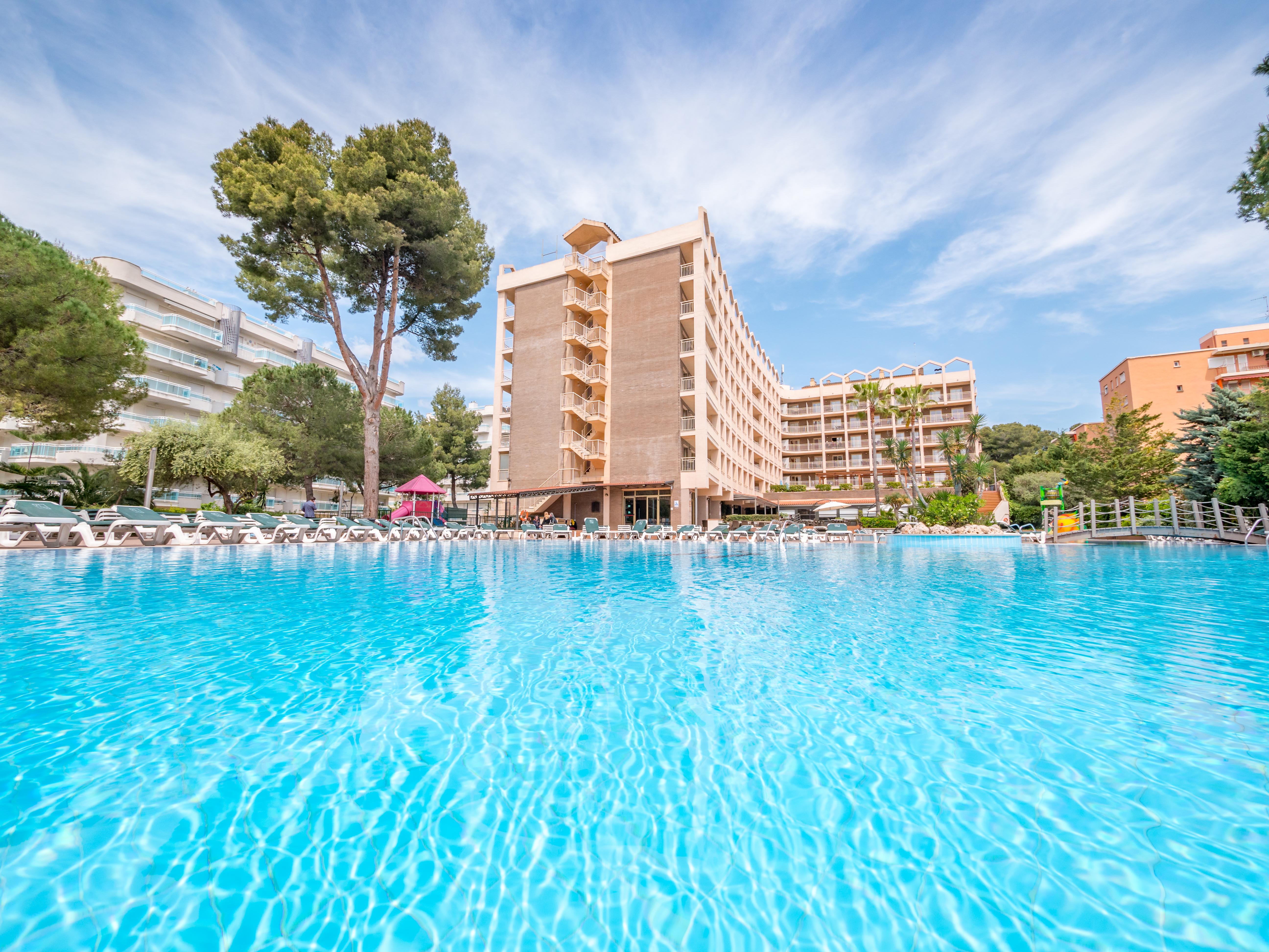 Golden Avenida Family Suites 4* Salou Kültér fotó