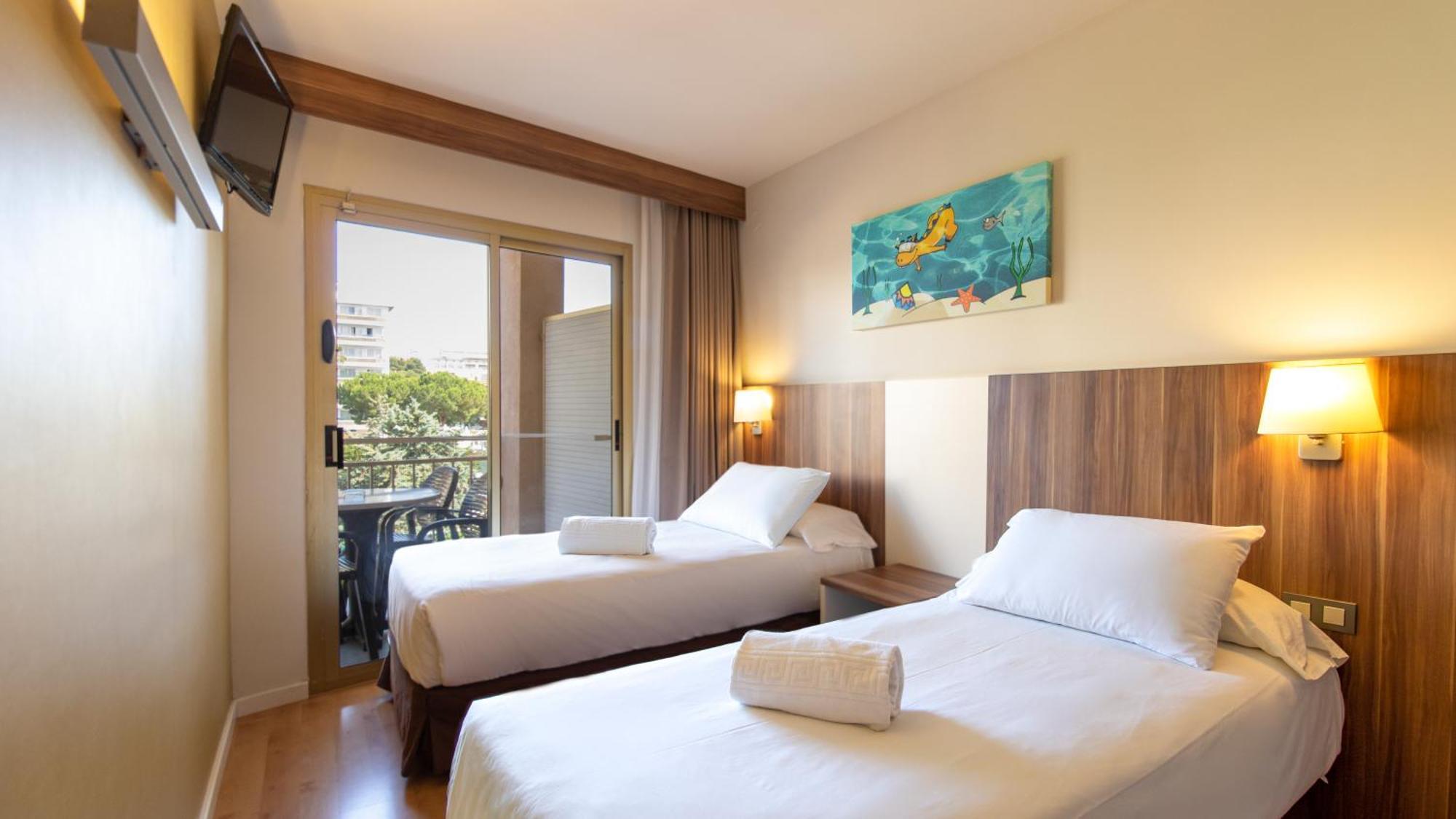 Golden Avenida Family Suites 4* Salou Kültér fotó