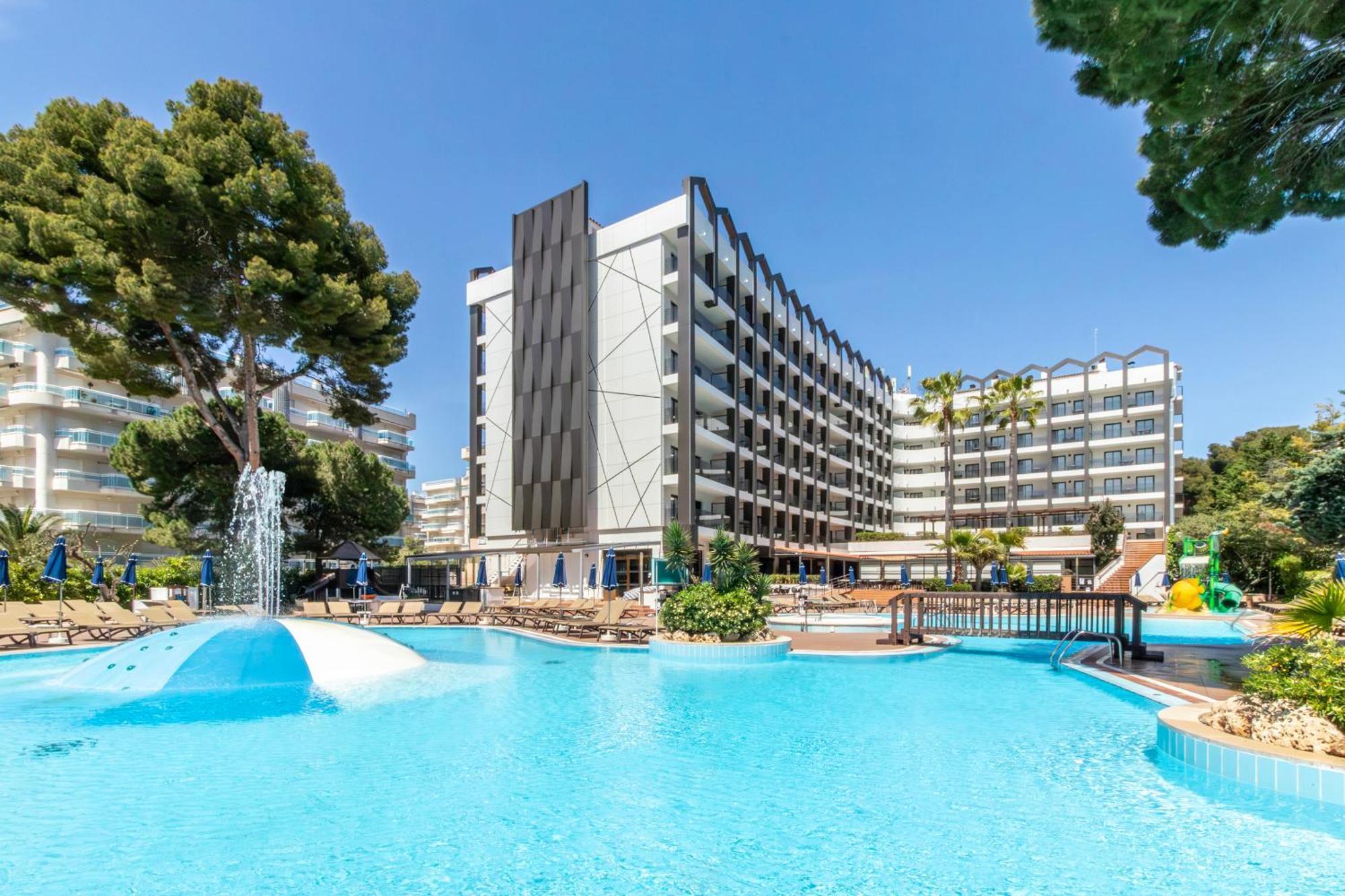 Golden Avenida Family Suites 4* Salou Kültér fotó